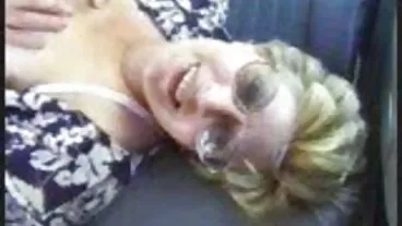 La violenta avventura sessuale di MILF Ivy porno moglie zoccola con il vicino!