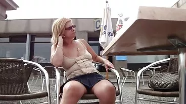Babbo Natale ha portato 2 Ho-Hos in mogli puttane mariti cornuti ufficio!
