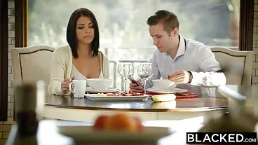 BRAZZERS: Scopando la moglie yroia nuova cameriera Isis Love su PornHD