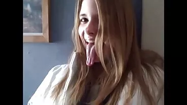 Il amatoriale moglie zoccola tizio prende Doggie Cone così l'infermiera lo inganna!