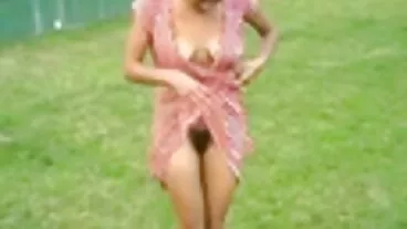 Ava Addams mogli troie porn mette il suo cazzo tra i suoi grossi meloni