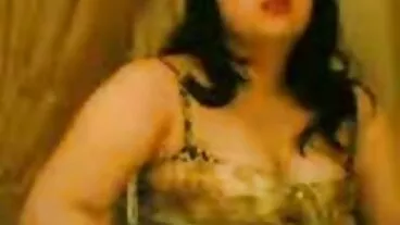 La rossa Ella richiede The porno moglie zoccola BootyBlaster!