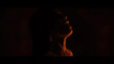 TUSHYRAW Violet adora farsi scopare mogli italiane troie forte il culo stretto