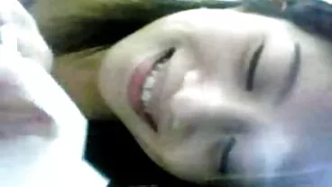 La bionda MILF Brittany Bardot schizza durante l'anale! mogli troie scopate