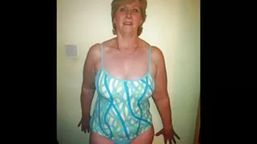 Kinsley Eden riceve un po' mogli troie italiane di piacere anale