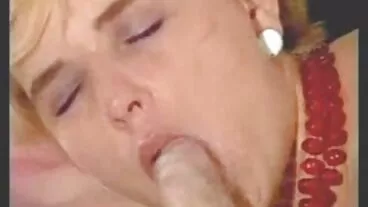 Il culo di Amirah Adarah mogli porche mature viene distrutto da un grosso cazzo