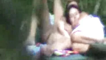 TUSHY La rossa curiosa e curiosa mogli mature troie Jessica ravviva il suo matrimonio