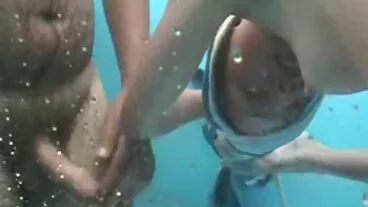 Bambola bondage video porno moglie zoccola legata leggermente sculacciata e appena scopata