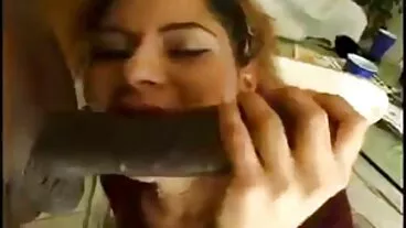 Primo piano dal culo video porno mogli troie alla bocca con bellissime troie