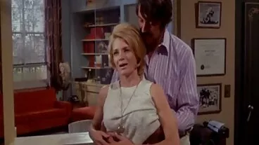 Blacked: mariti cornuti mogli troie Ivy Wolfe ama giocare d'azzardo e ora sta giocando a un gioco ad alto rischio su PornHD