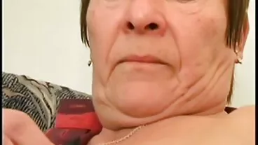 Brazzers: Il gioco della tettona Violet mogli amatoriali porche Myers è stato interrotto da un grosso dong nero su PornHD