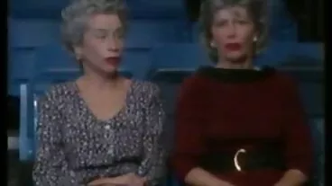 MYLF - Cougar tettona viene scopata dal suo moglitroia istruttore di fitness